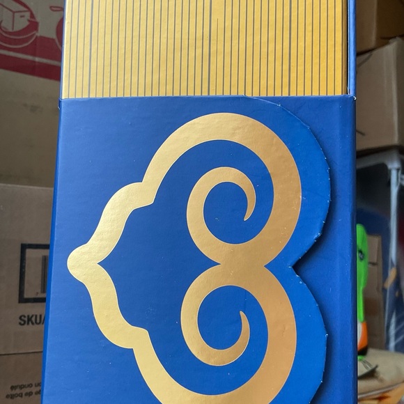 DISNEY SHANGHAI RESORT   2016 GRAND OPENING DOLL ‘’SNOW WHITE’’ LTD 1200 PCS - Picture 4 of 8